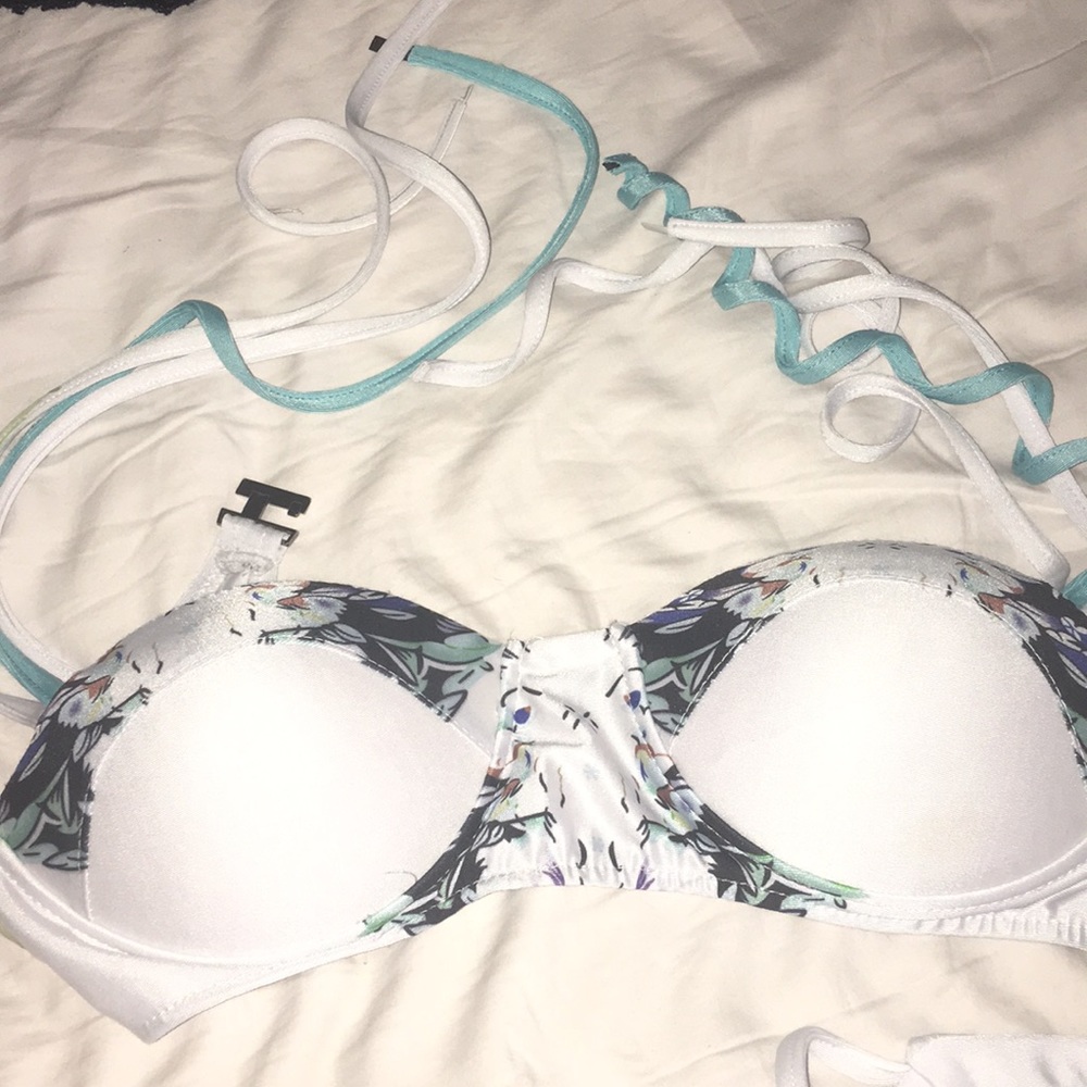 High waisted bikini.